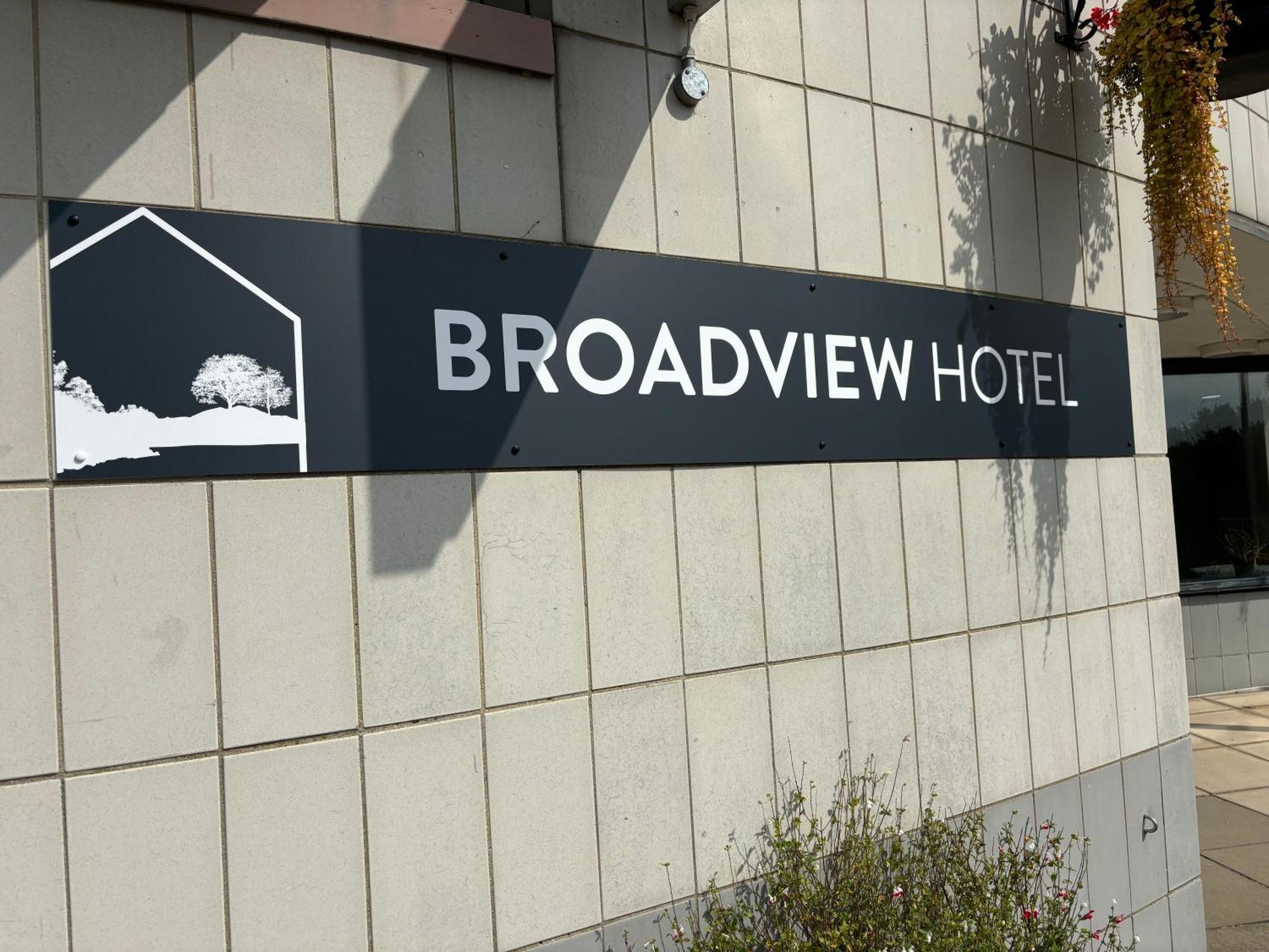 Broadview Hotel NWI Esterno foto