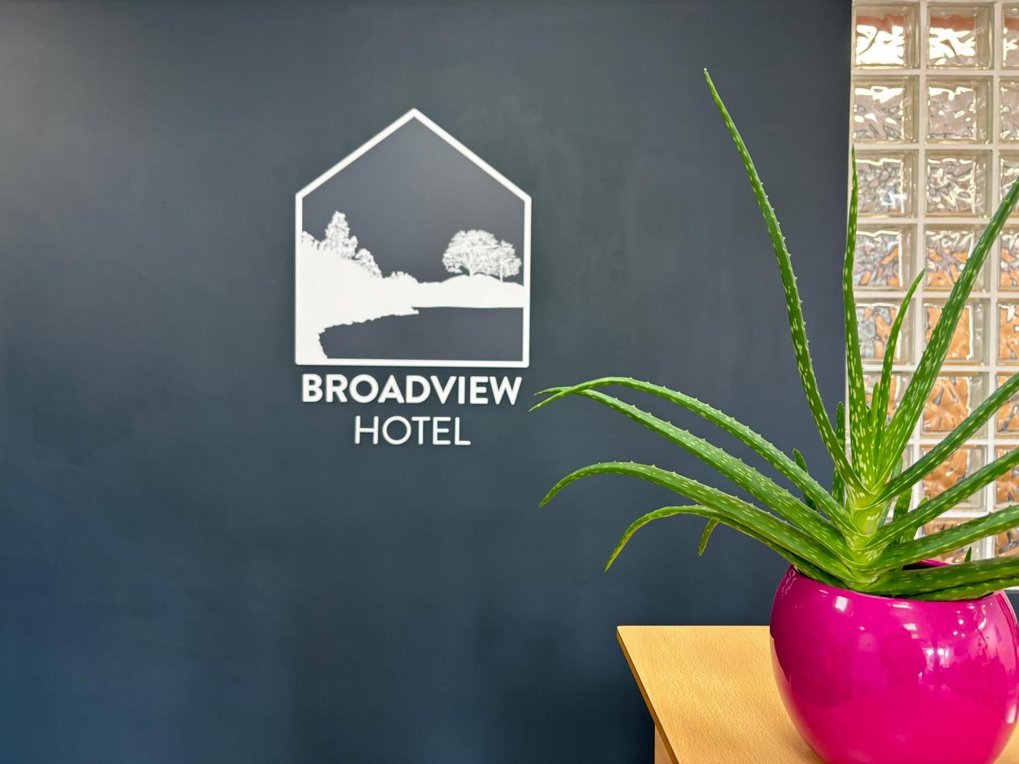 Broadview Hotel NWI Esterno foto