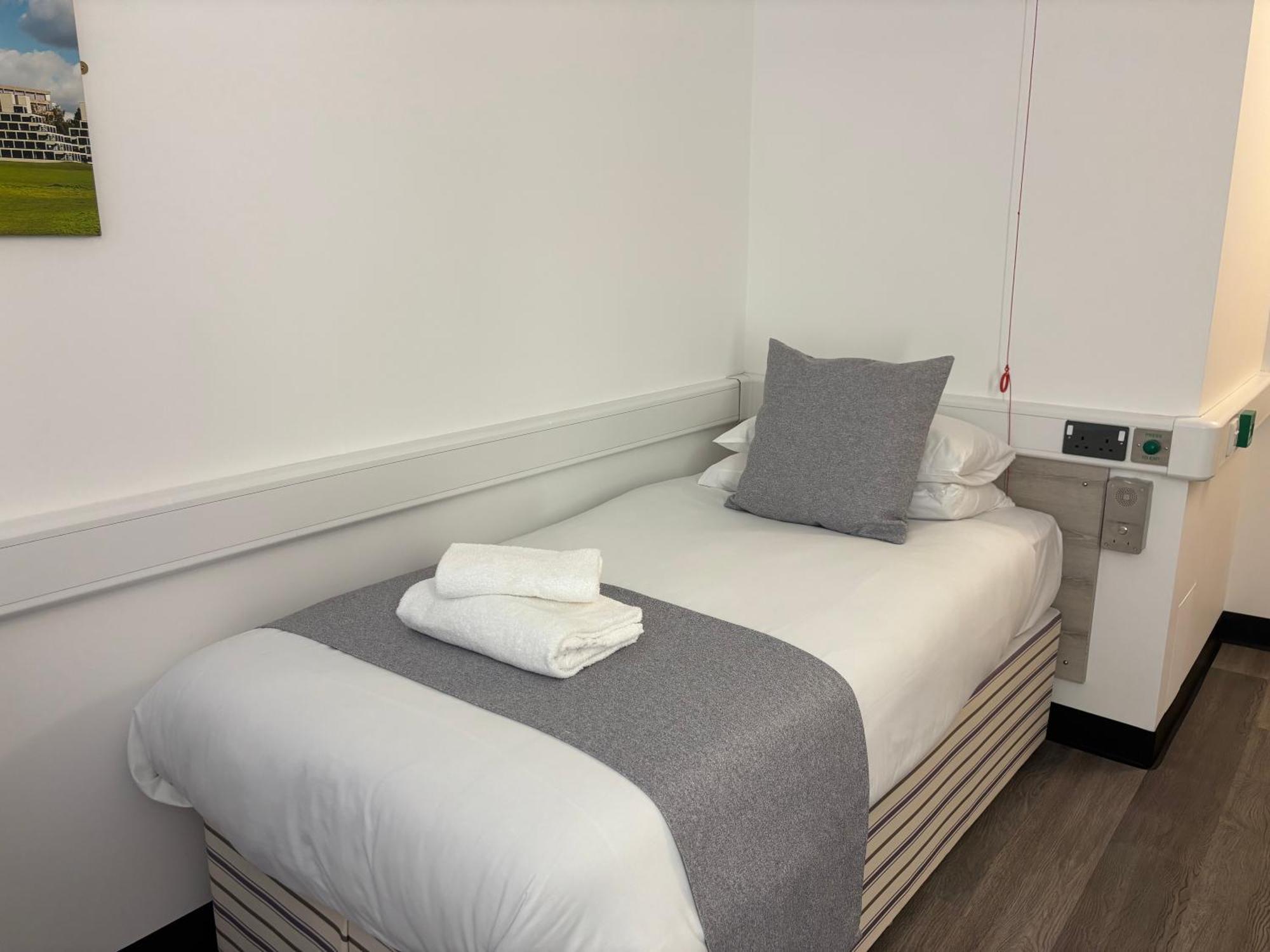 Broadview Hotel NWI Esterno foto